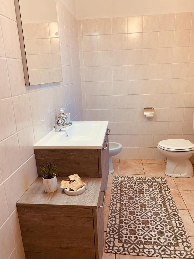 Corte 22 B&B E Appartamenti Borgomanero Extérieur photo