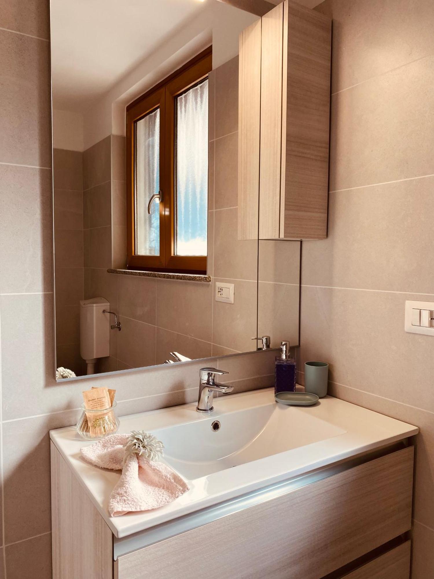 Corte 22 B&B E Appartamenti Borgomanero Extérieur photo